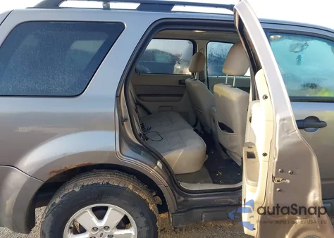 2012 Ford Escape Xlt z USA, uszkodzony, nr VIN 1FMCU9DG2CKA48634